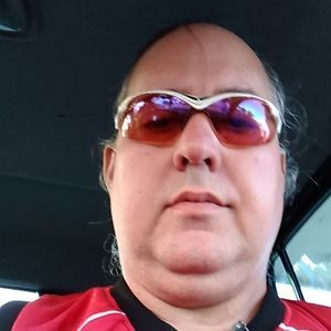 Meet your Posher, Eduardo